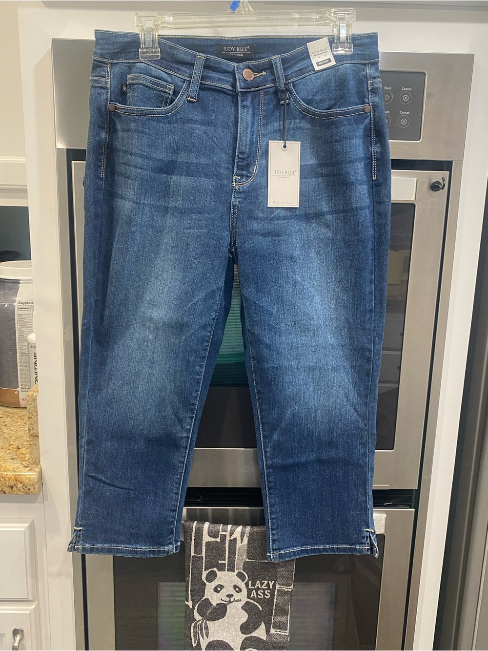 NWT! Judy Blue Women’s Size 11 Medium Rise Skinny Capri Jeans